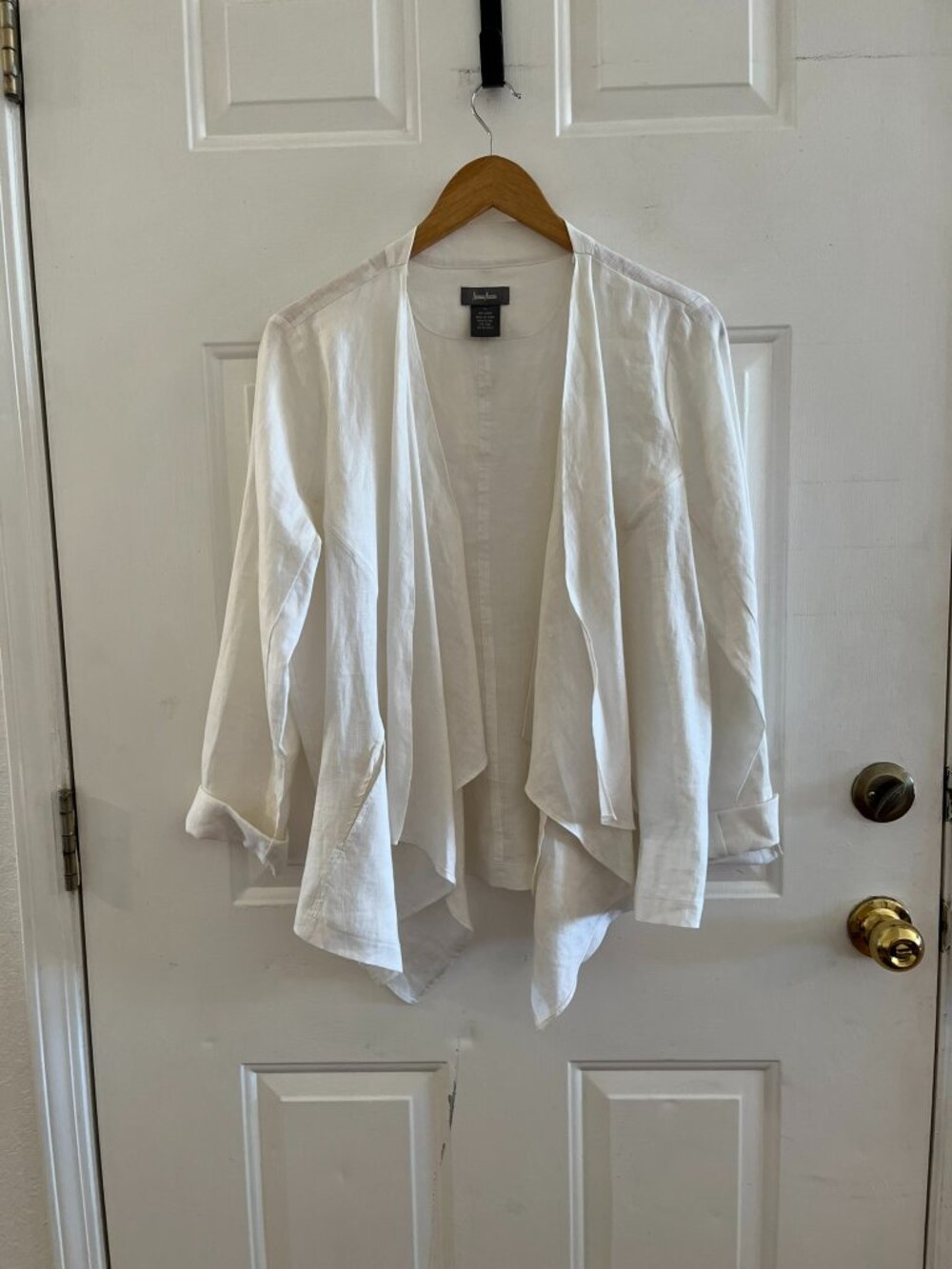 Neiman Marcus Woman's White 100% Linen Light-Weight Cardigan Jacket Lr